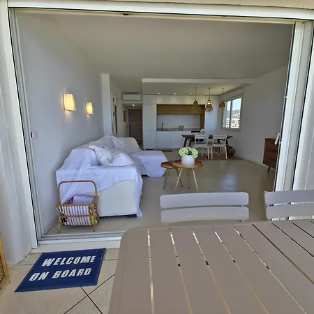 Le Lavandou, La Vue, La Vie! Apartment *