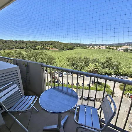 Apartment Le Lavandou, La Vue, La Vie!