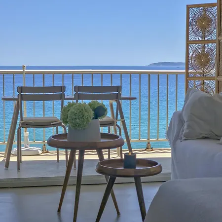 Le Lavandou, La Vue, La Vie! Apartment *